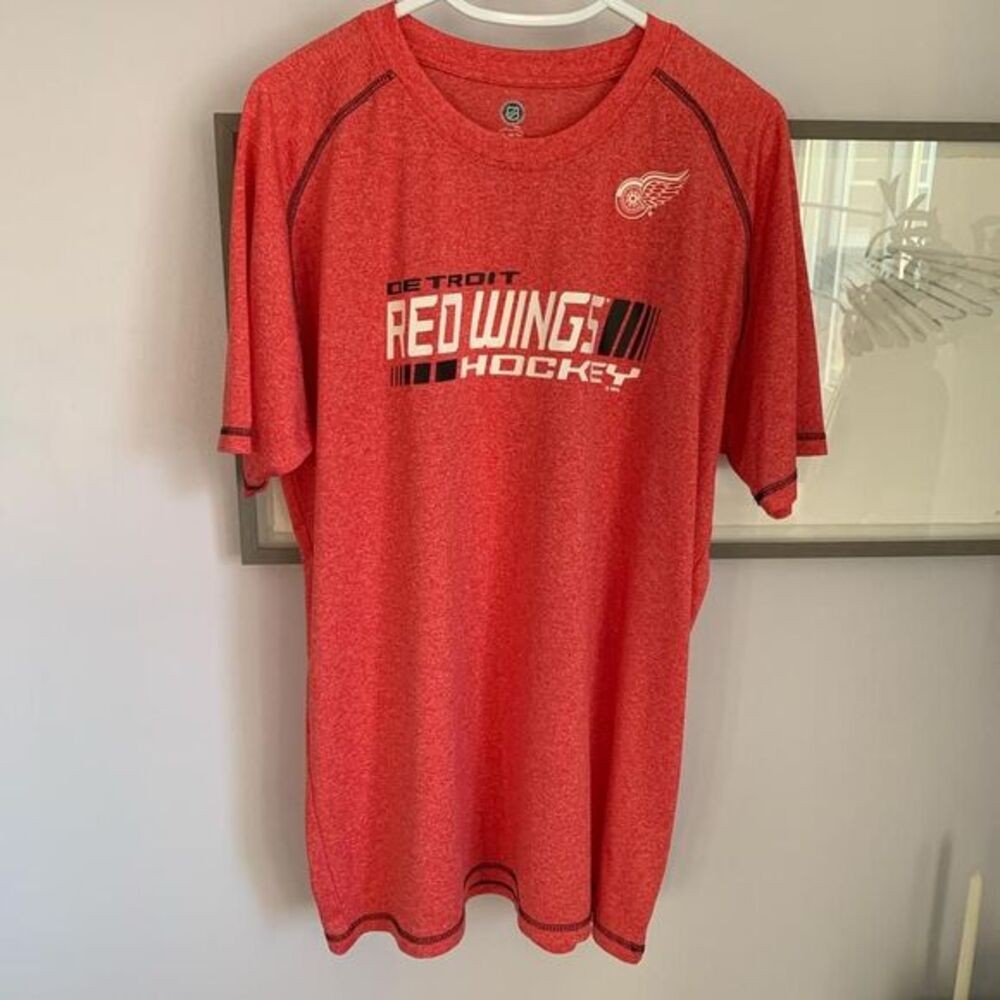 NHL Detroit‎ Red Wings Official T-Shirt Orangish Red XL Poly blend Hockey